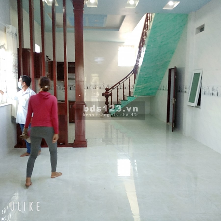 Cần bán căn nhà nằm trên 3 lô liền kề, 2 mặt tiền thị Trấn Phước Hải