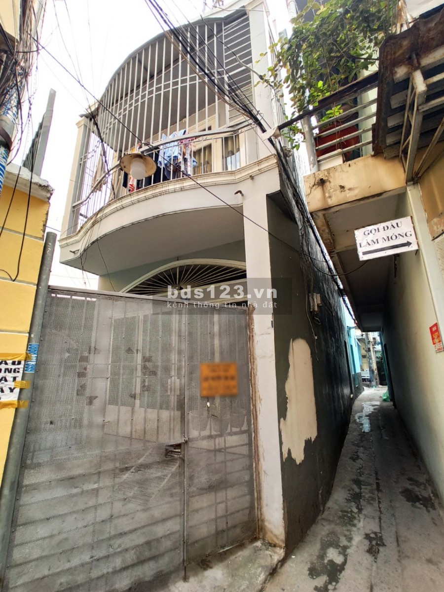 Cho thuê nhà nguyên căn đường Hoàng Văn Thụ, P. 8, Phú Nhuận. DT 4.4x11m, 1 trệt 1 lầu 2PN, giá 12 triệu