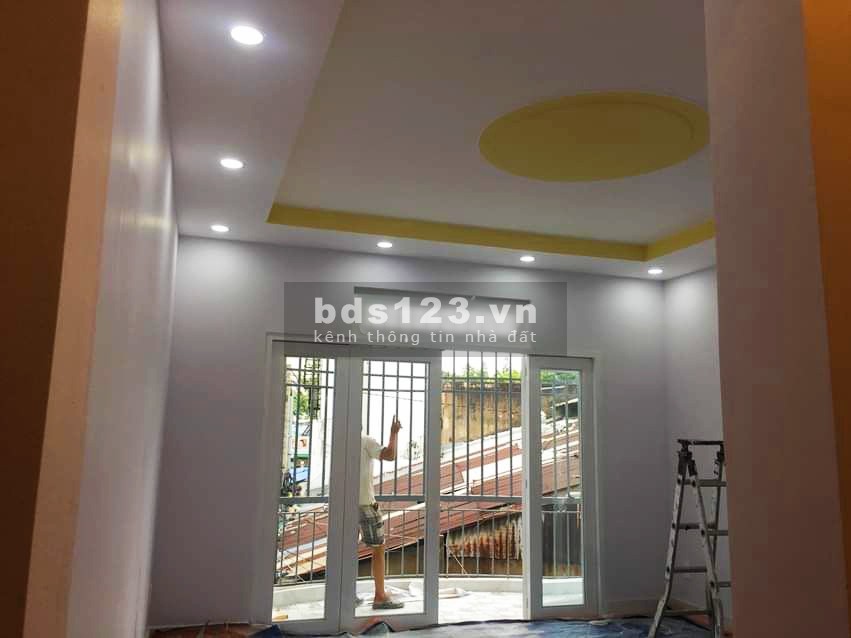 Cho thuê nhà nguyên căn đường Hoàng Văn Thụ, P. 8, Phú Nhuận. DT 4.4x11m, 1 trệt 1 lầu 2PN, giá 12 triệu