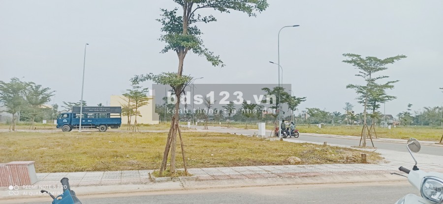 Cần Bán Lô Đất DT 122m2, Đường Nhựa 13,5m Chính chủ tại TP Quảng Ngãi