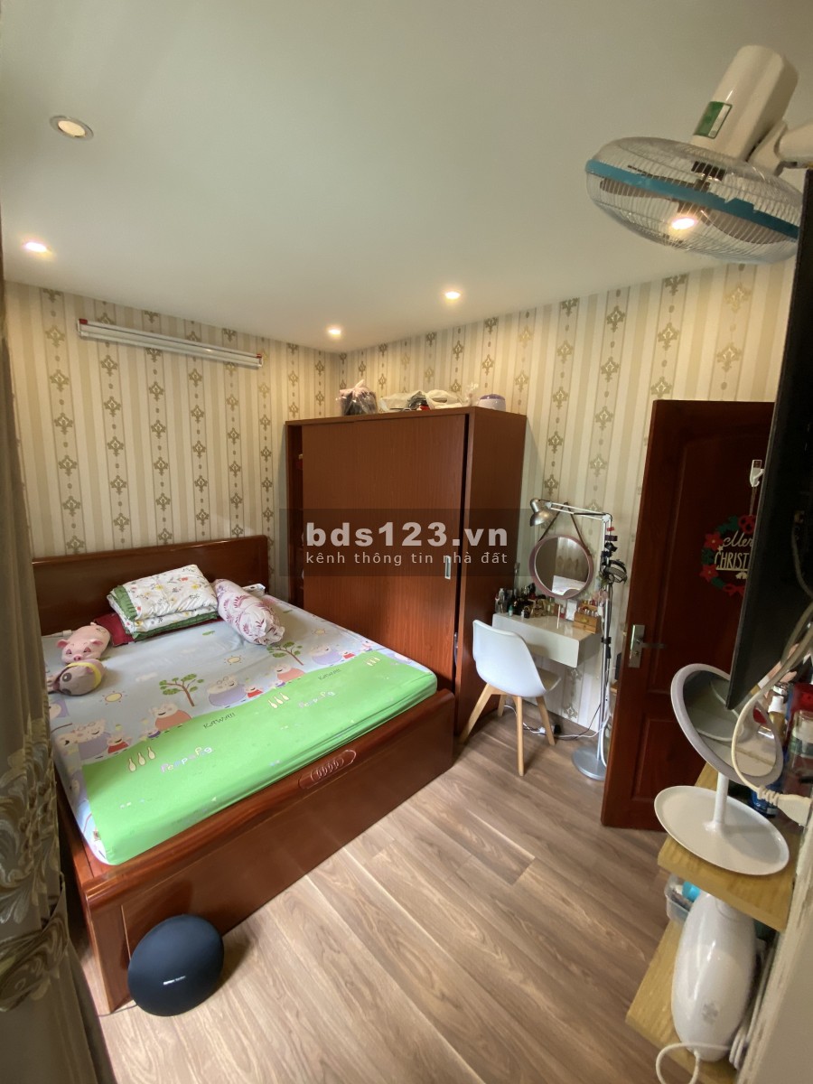 Cần bán gấp nhà mới, ở liền Nguyễn Chí Thanh, Phường 4, Quận 11. Giá chỉ 3.9 tỷ