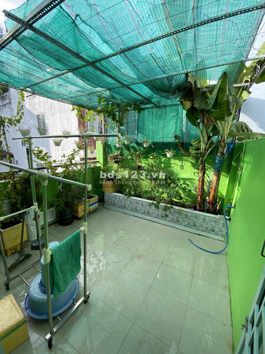 Cần bán gấp nhà mới, ở liền Nguyễn Chí Thanh, Phường 4, Quận 11. Giá chỉ 3.9 tỷ