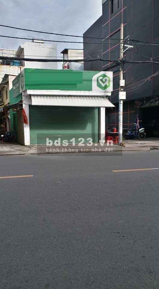 Nhà Mặt Tiền Quận Tân Phú. DT 5,2 X 40, 1 Lửng Cấp 4. Thoại Ngọc Hầu