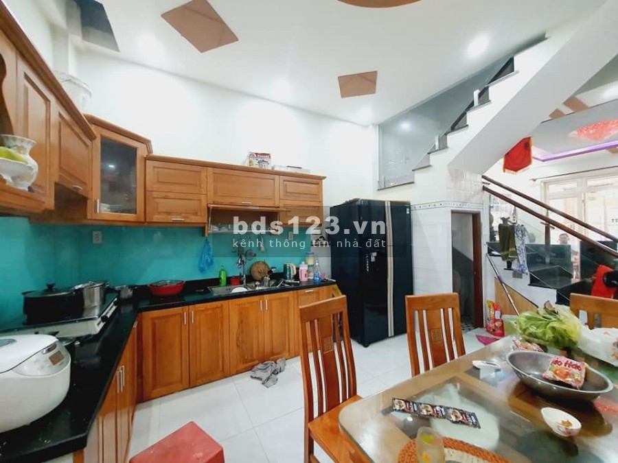 Bán nhà 1 trệt 1 lầu Phan Văn Trị Gò Vấp giá chỉ 3.6 tỷ. HXH, DT(5x10).