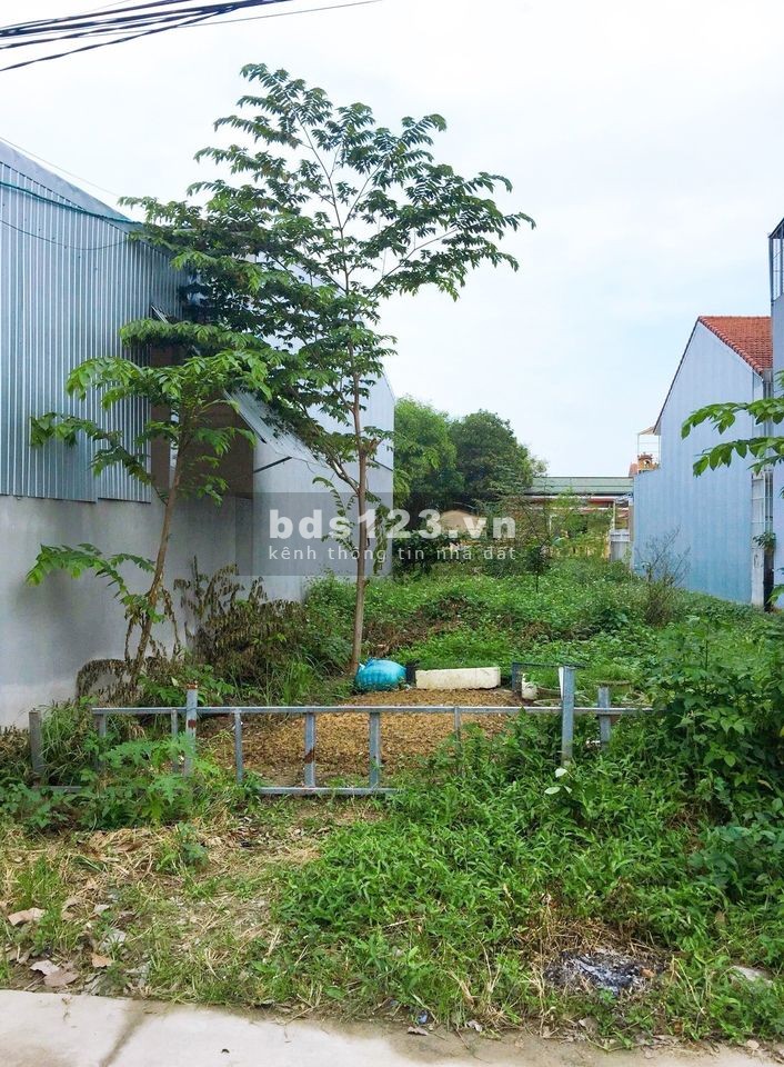 BÁN NHANH LÔ ĐẤT ĐẸP KIỆT 333 PHẠM VĂN ĐỒNG CẠNH SÂN VẬN ĐỘNG RẺ NHẤT THỊ TRƯỜNG