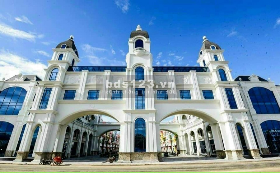 Shop Grand World ngay mặt cổng chào dự án - LH trực tiếp CDT