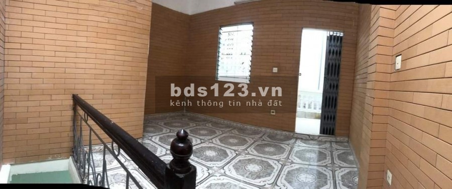 Bán Nhà HỒNG MAI Gần Ô Tô Chỉ 10M. 3PN. GIÁ CHƯA ĐẾN 2 TỶ