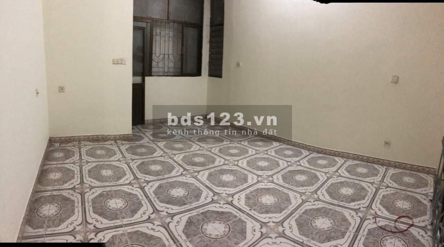 Bán Nhà HỒNG MAI Gần Ô Tô Chỉ 10M. 3PN. GIÁ CHƯA ĐẾN 2 TỶ