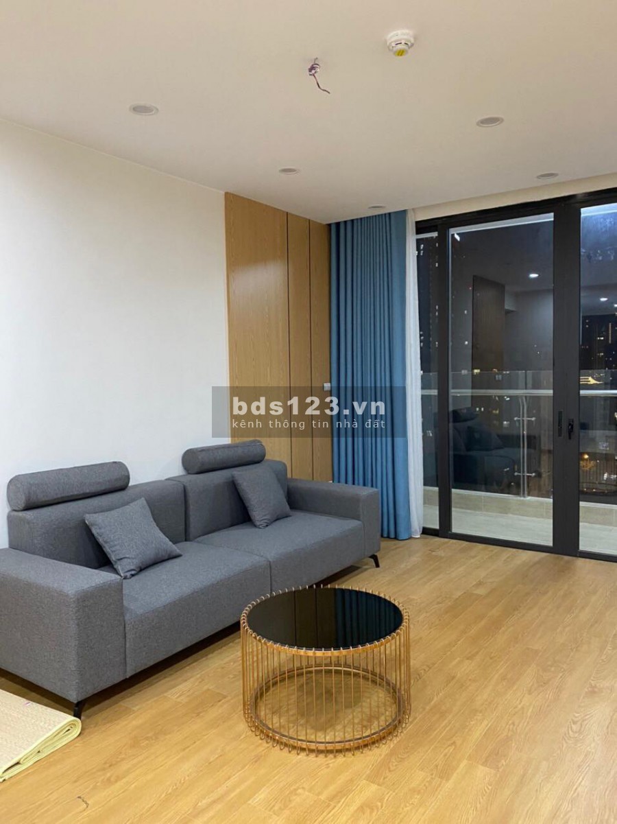 Cho thuê căn hộ chung cư 2 ngủ tại Chelsea Residence Yên Hòa