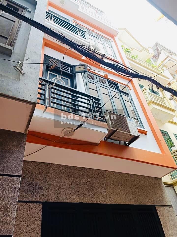 Bán nhà Dương Quảng Hàm Cầu Giấy ảnh thật 40m2 4 tầng 3.85 tỷ