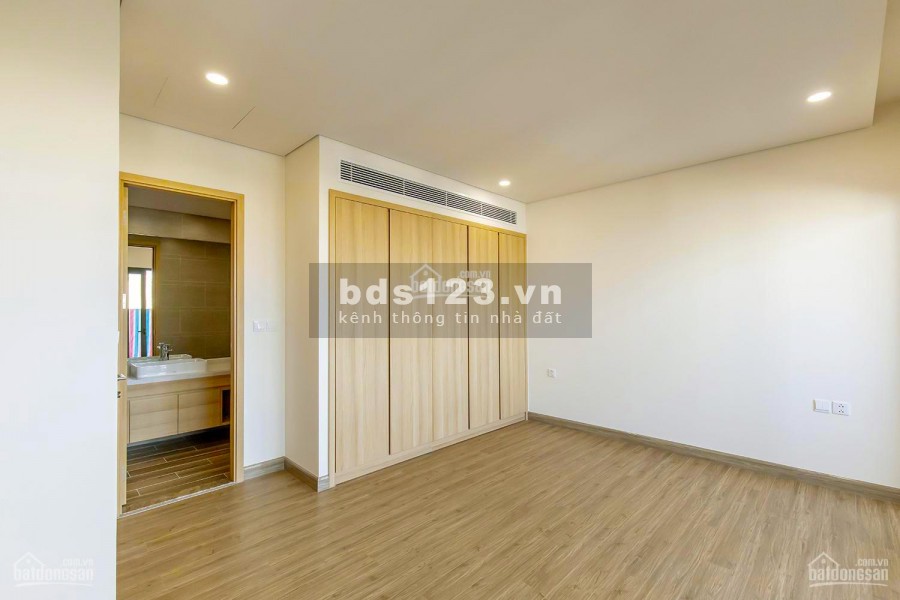 Bán căn 2PN 72m2 khu Cầu Giấy, ở ngay. Đã có sổ đỏ