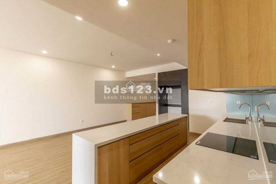 Bán căn 2PN 72m2 khu Cầu Giấy, ở ngay. Đã có sổ đỏ