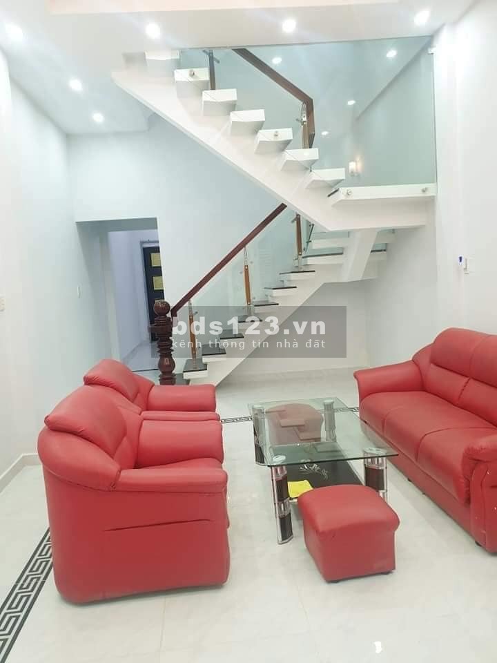 Nhà hẻm 891 Nguyễn Kiệm Gò Vấp 70m2 3PN giá tốt, 0388713286