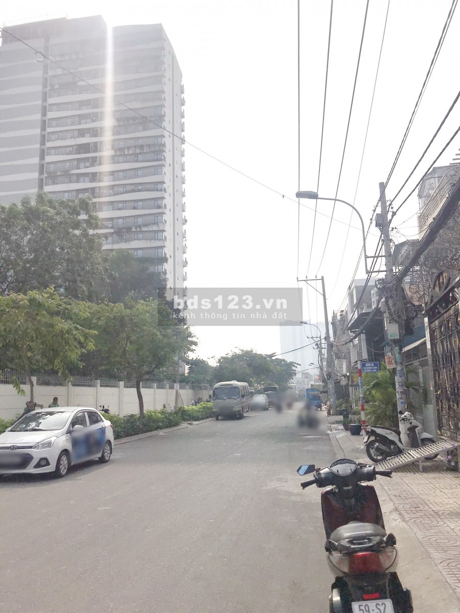 Nhà (3.2*13m/NH/2 lầu) mặt tiền đường Lê Quang Kim P9 Q8