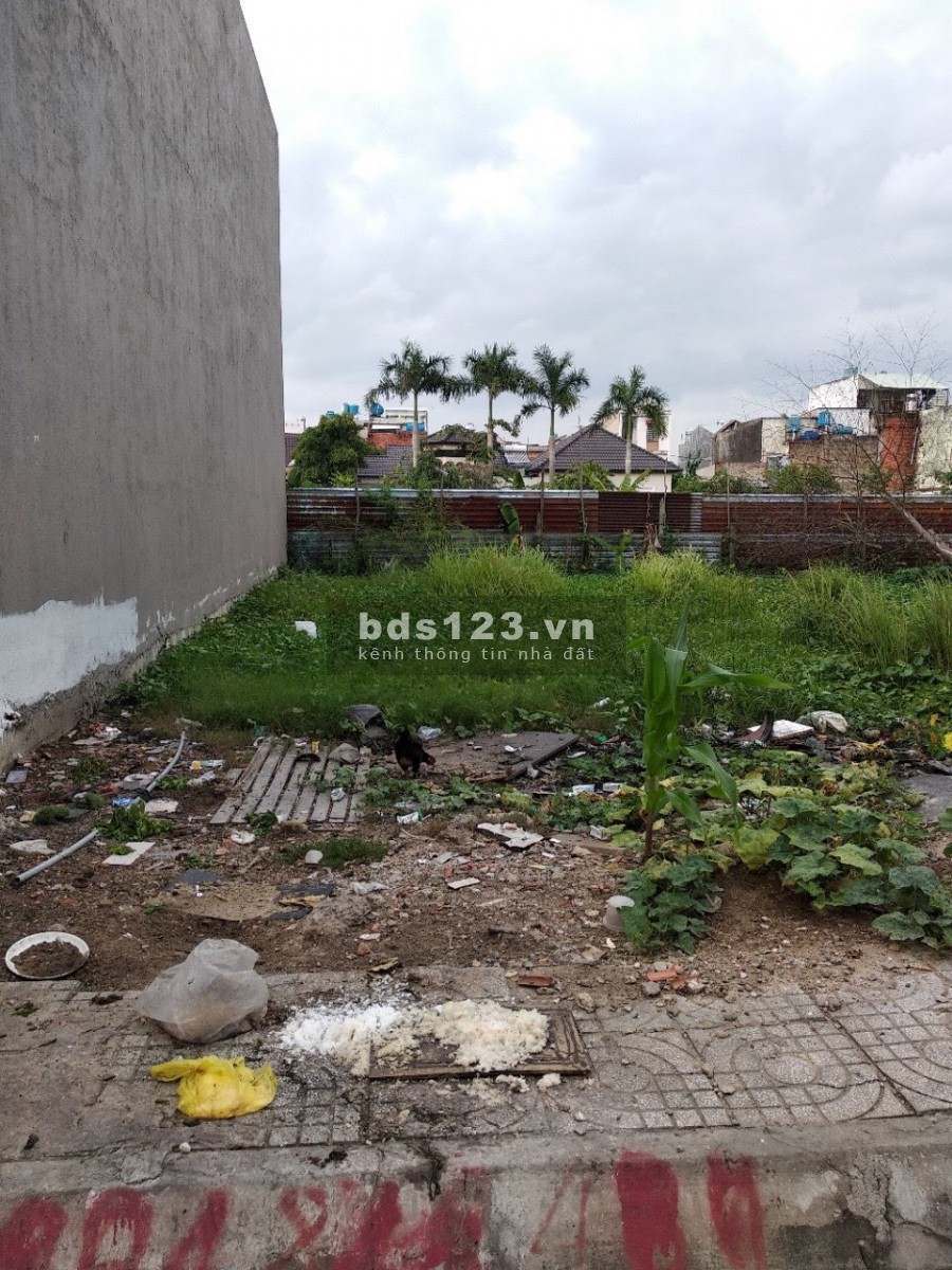 Bán đất 69 Hoa Bằng, P. Tân Sơn Nhì, Q. Tân Phú Diện tích: 4x15 đất trống xây dựng đc 4 tấm
