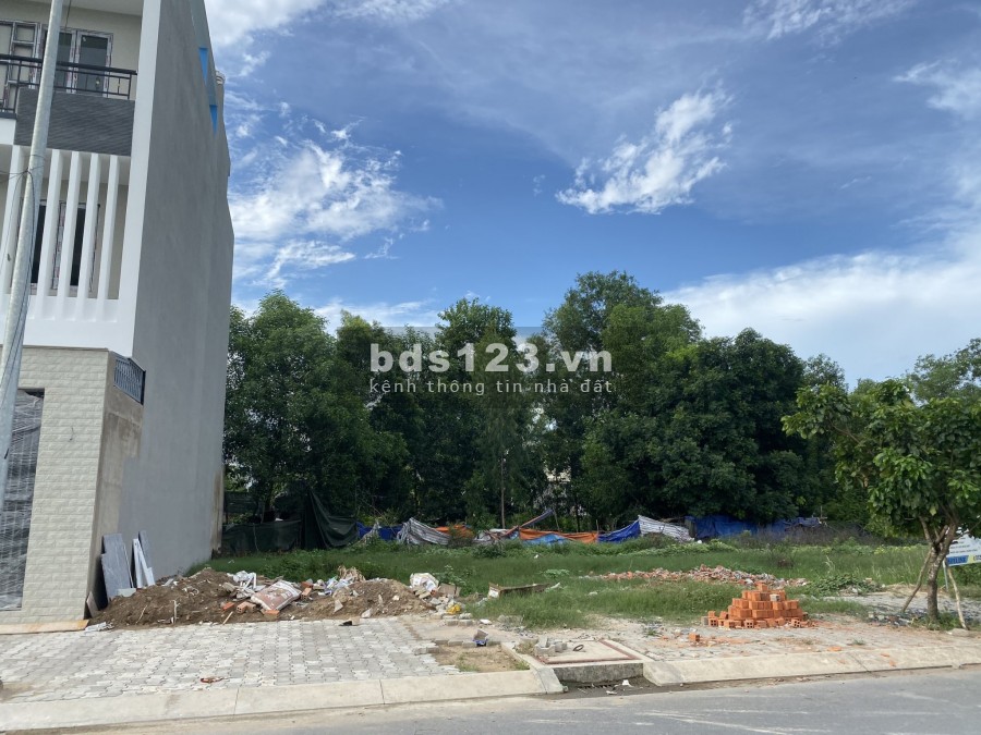 Kẹt Tiền Bán Gấp Lô Đất 84m2 Ngay Vòng Xoay Trần Văn Giàu