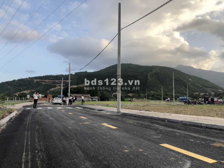 Bán lô 92m2 full thổ Phước Đồng, Nha Trang chỉ 890tr đường nhựa 7m – Ngân hàng cho vay 70%