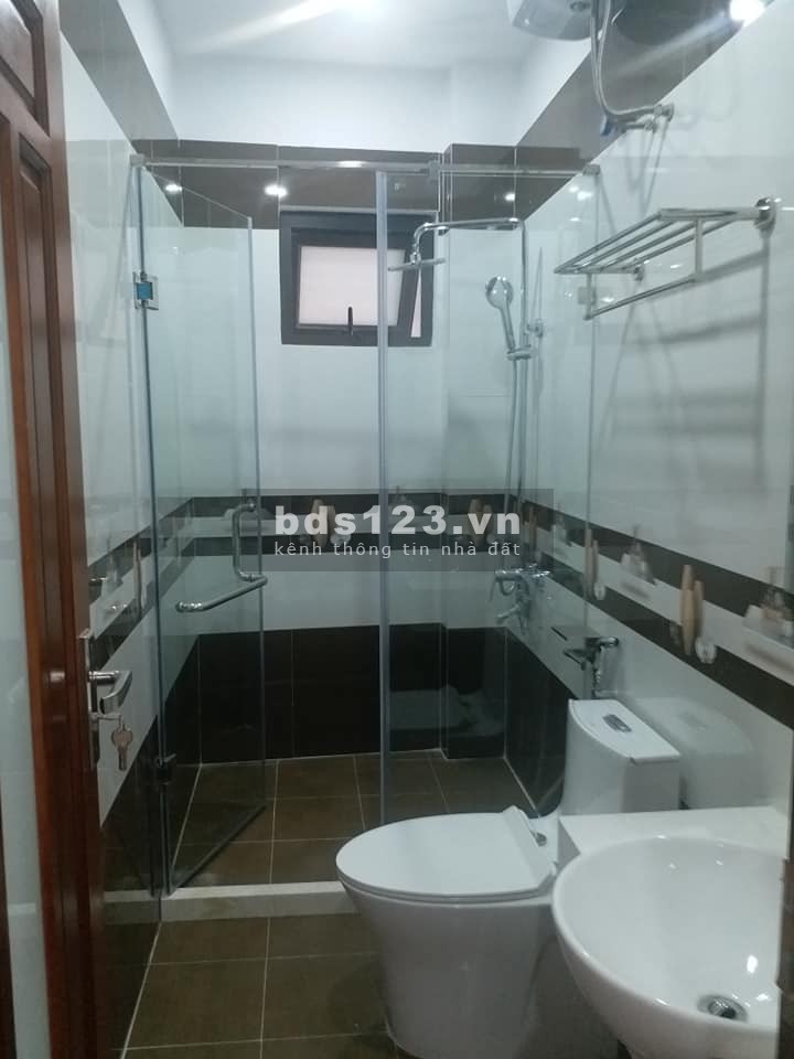 BÁN NHÀ MỚI KOONG NGÕ 69 BÙI XƯƠNG TRẠCH KHÁCH MUA CHỈ SÁCH VALI VỀ ĐÓN TẾT