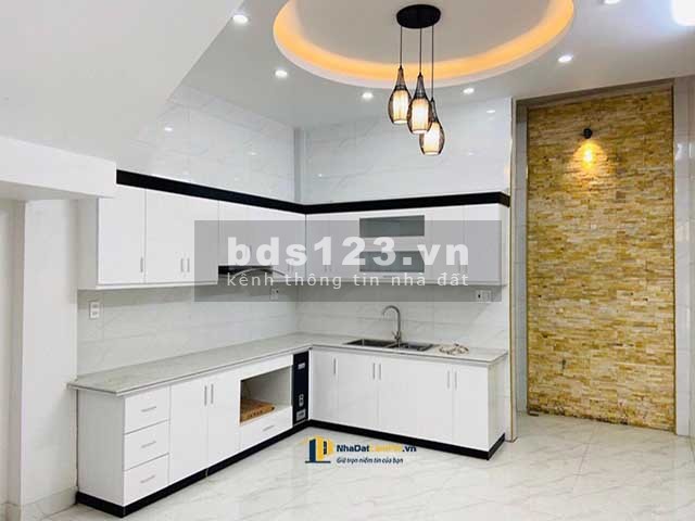 Bán gấp nhà 4 tầng, khu TĐC Xi Măng, Hồng Bàng, HP, dân xây, dt 50m2 đường nhựa 6m