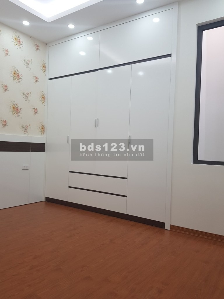 Bán nhà đường Lê Hồng Phong, 3 tầng, Phường 10, Quận 10, giá chỉ 5 tỷ.