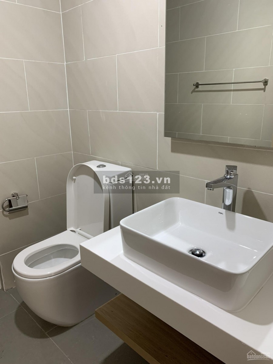 Khu đô thị Palm City cần cho thuê căn hộ kiến trúc phương Tây, dtsd 84m2, 2 PN, giá 10 triệu/tháng, lh 0963496107