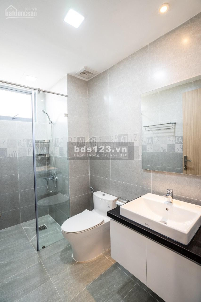Cần cho thuê căn hộ Palm Heights dt 80m2, 2 PN, kiến trúc, nội thất nhập Châu Âu, tầng cao, giá 11.5 triệu/tháng