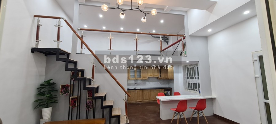 Tôi là chính chủ bán căn hộ chung cư thông tầng giá 998 triệu