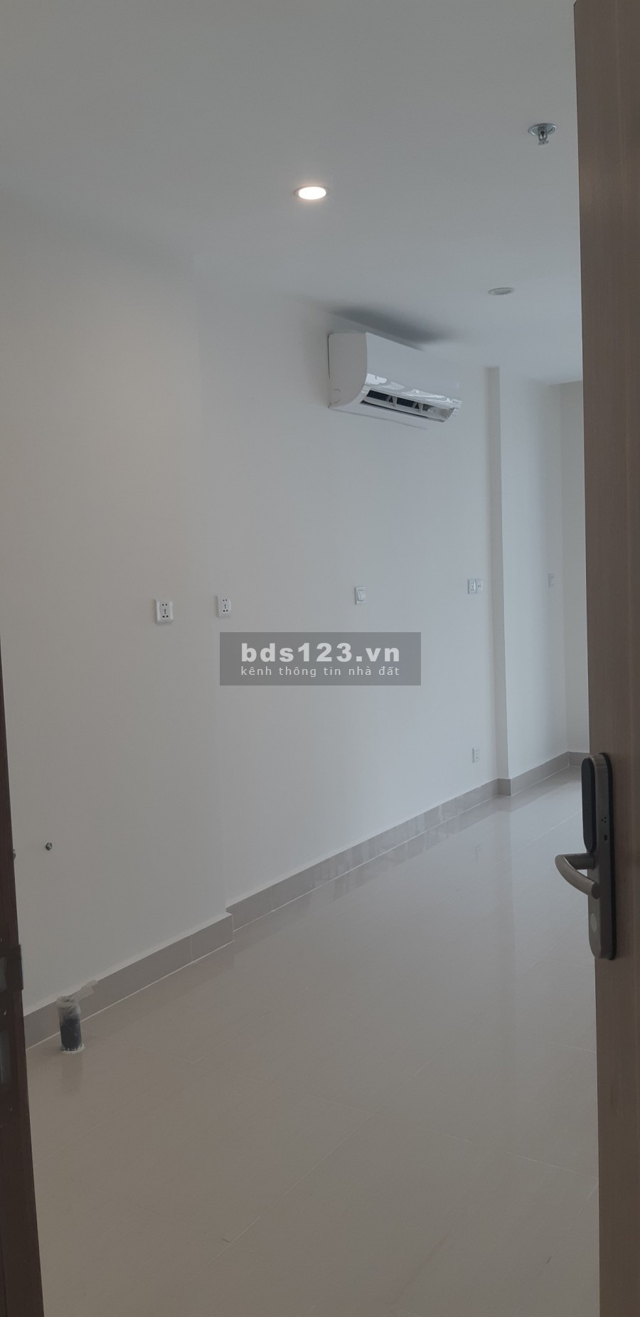 Chính chủ cho thuê căn 2PN+ 2wc 68m2 Vinhome Quận 9