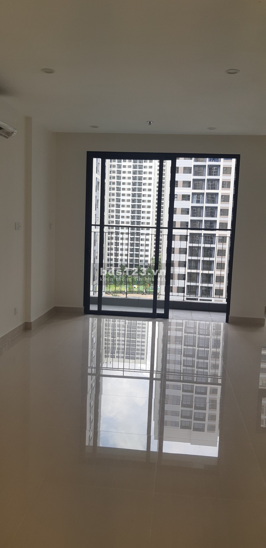 Chính chủ cho thuê căn 2PN+ 2wc 68m2 Vinhome Quận 9