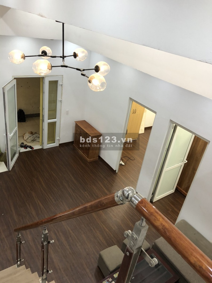 Tôi là chính chủ bán căn hộ chung cư thông tầng giá 998 triệu