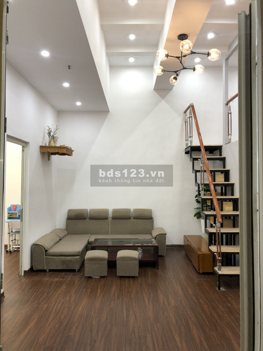 Tôi là chính chủ bán căn hộ chung cư thông tầng giá 998 triệu