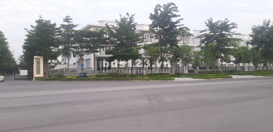 Căn 330m2 biệt thự khu K-6 Ciputra giá 43,2 tỷ đồng giá 131tr/m2