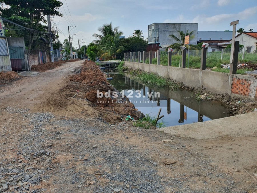 Kẹt tiền bán lô đất ở An Phú Tây - Bình Chánh