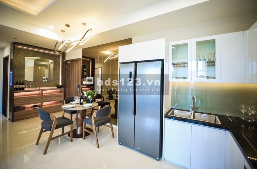 Bán căn 2 PN The Rivana view sông, Đông Nam, tầng đẹp, DT 70m2 cao cấp.