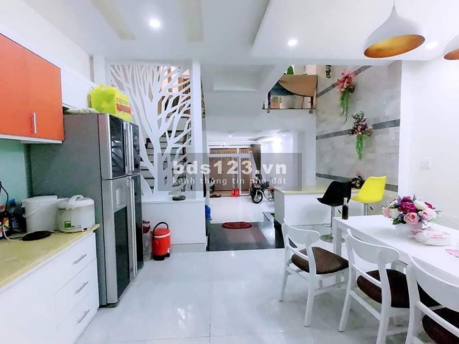 Bán nhà đường Phan Chu Trinh hẻm thông sang Á Châu hướng Đông nam