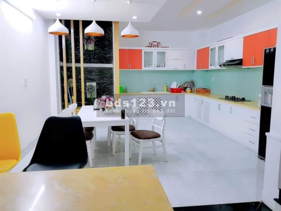 Bán nhà đường Phan Chu Trinh hẻm thông sang Á Châu hướng Đông nam