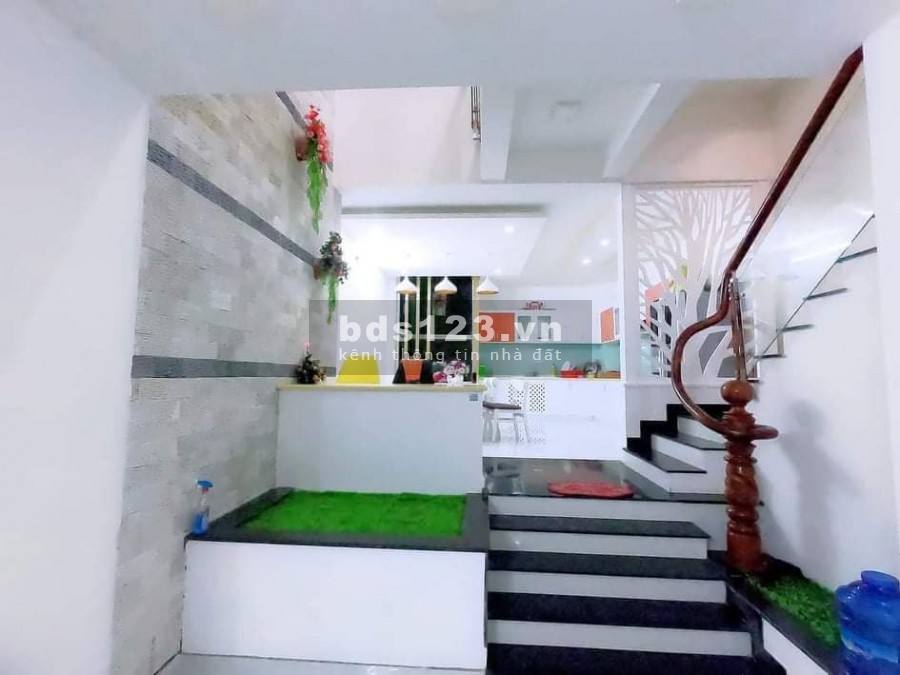 Bán nhà đường Phan Chu Trinh hẻm thông sang Á Châu hướng Đông nam