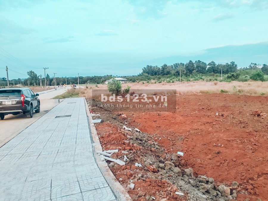 Đất thổ cư 220m2 shr cạnh vòng xoay Hắc Dịch Phú Mỹ