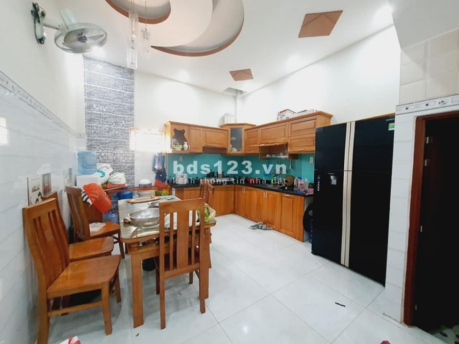 Bán nhà 1 trệt 1 lầu Nguyễn Thái Sơn Gò Vấp giá chỉ 3.8 tỷ. HXH, DT(4 x 13).