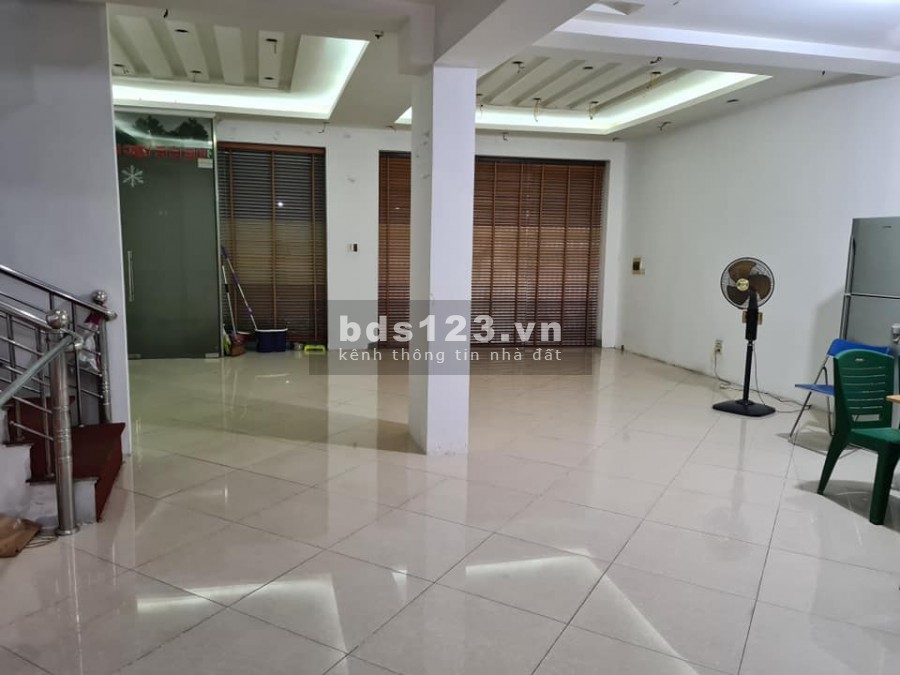 KINH DOANH ĐỈNH, Ngô Gia Tự, 120m2 MTx8.5m 3 lầu phân lô dễ dàng