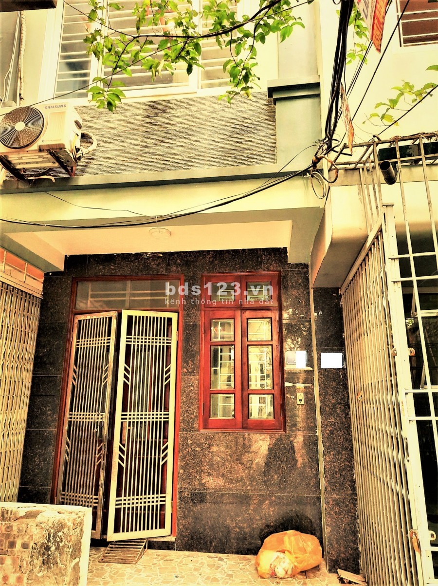 Nhỉnh 2 tỷ rưỡi có nhà 150m2 view hồ, phong thủy tốt, gần xe tải tránh