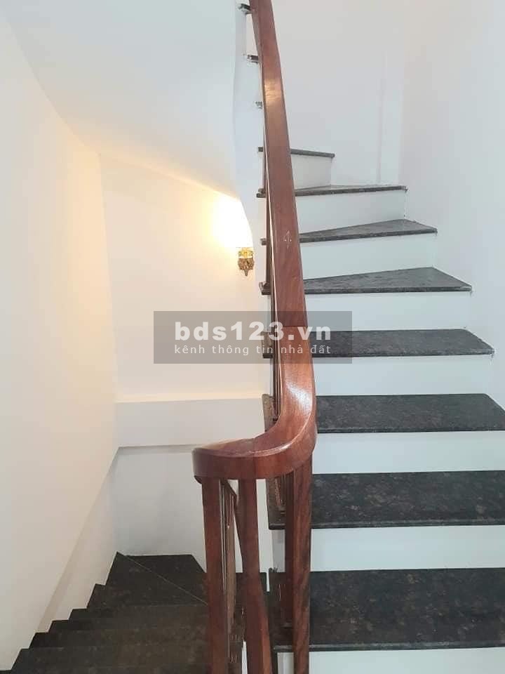 NHÀ ĐẸP LÔ GÓC ĐÓN TẾT, ngõ SH đua, 20m ra Quang Trung, DT36mx5T , MT 4m, Nhinh 2.9T