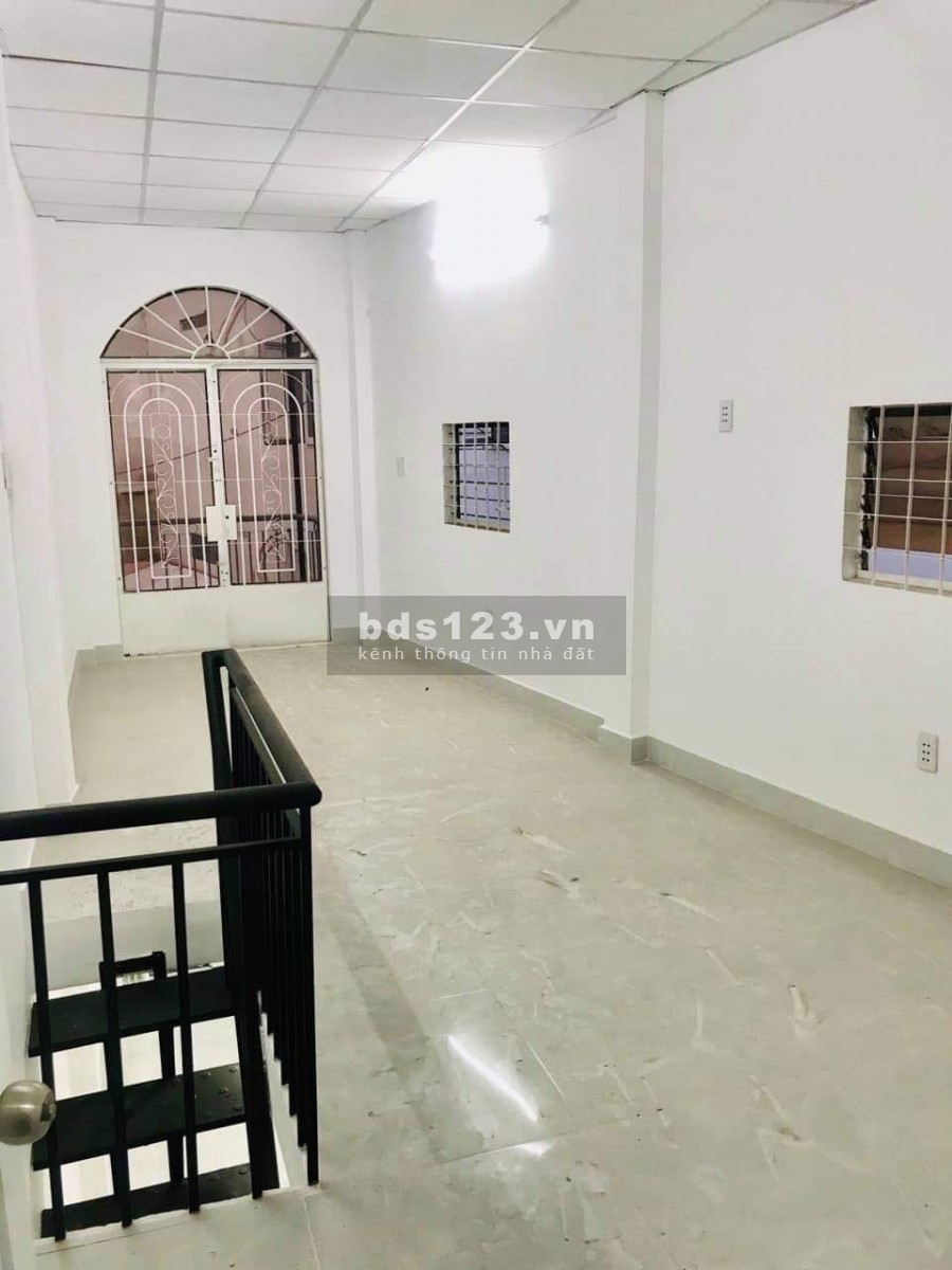 BÁN NHÀ P4, GÒ VẤP 30M2 GIÁ 2 TỶ