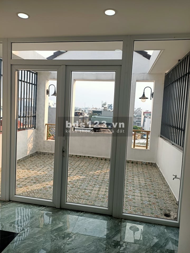 Cần bán gấp nhà mặt tiền kinh doanh ngay Lê Đức Thọ, 5 tầng 250m2, giá chỉ 8 tỷ