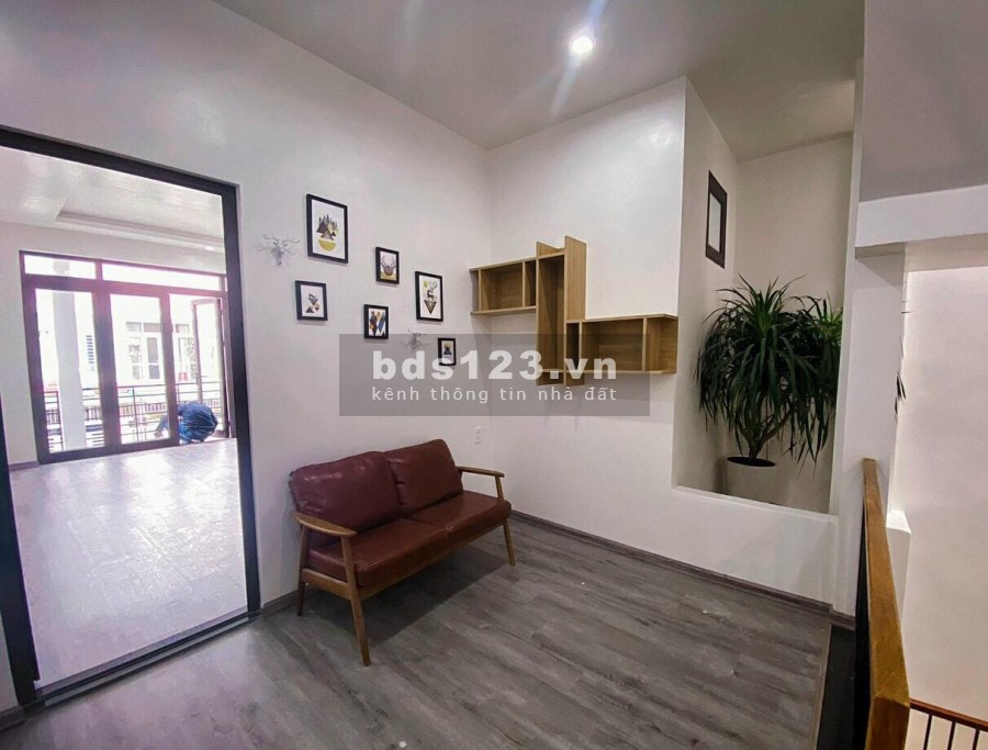 Bán nhà Tỉnh lộ 10 NHÀ 3 TẦNG MỚI XÂY KĐT HUẾ GREEN 105M2 - DỌN VÀO Ở NGAY!!