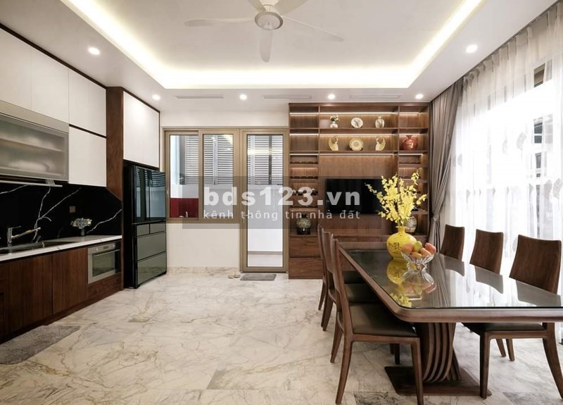 Bán nhà Yên Lạc - HBT, 47m2, 5T, MT 4.5m, lô góc, gara, ngõ thông, O869.O34.132.