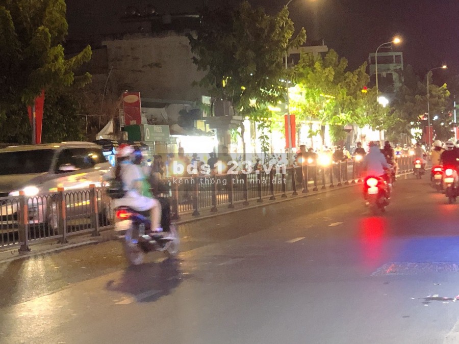 Bán nhà HXH đẹp Phan Văn Trị Gò Vấp 56m2(4x14) 2 tầng chỉ nhỉnh 5 tỷ.
