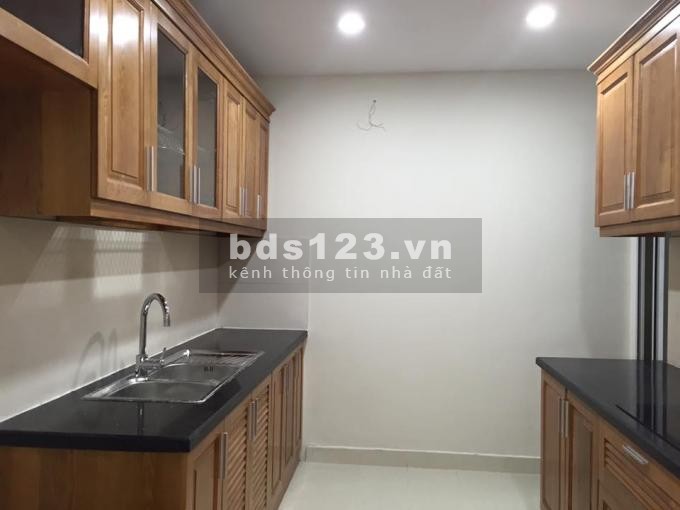 Cho thuê căn hộ cao cấp Hà Nội Centerpoint 83m2 3PN-2WC đồ cơ bản,13Tr/Tháng
