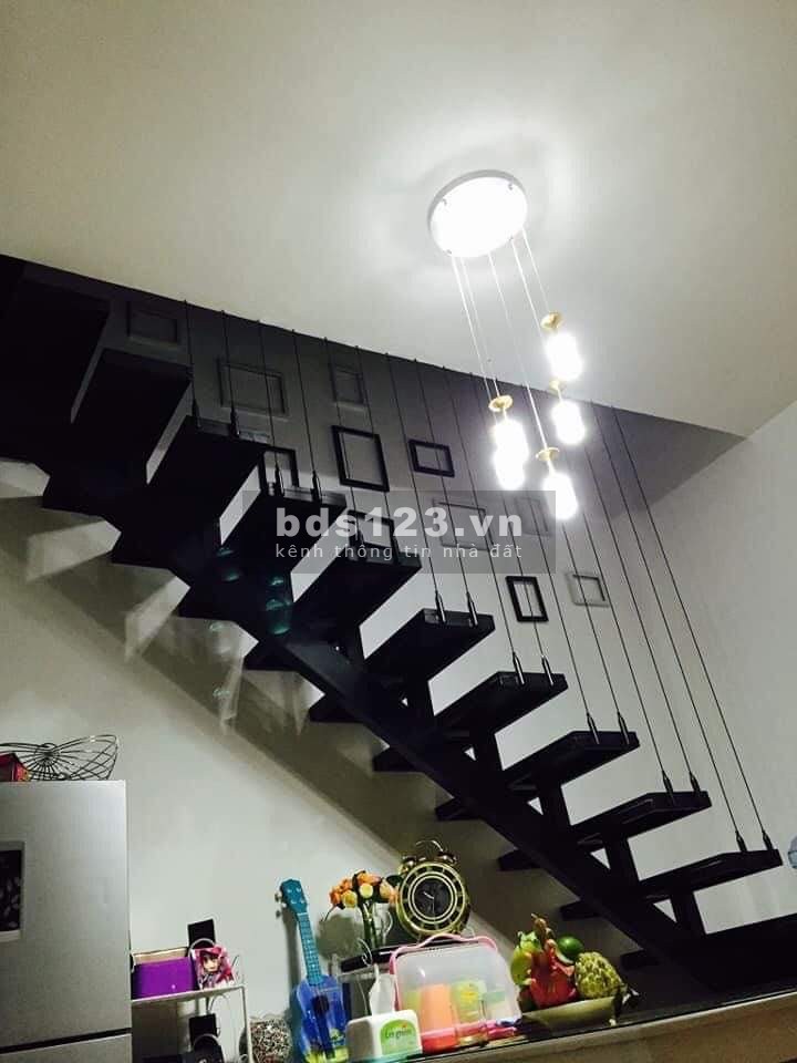 Nhà đẹp như Hoa Hậu Sát Quận 1, Quận 5, Nhỉnh 30tr.m2