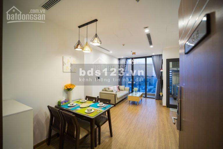 Bán gấp căn tầng trung 2 ngủ Vinhomes Skylake 60m2 giá 2.6 tỷ. LH: 0988278034